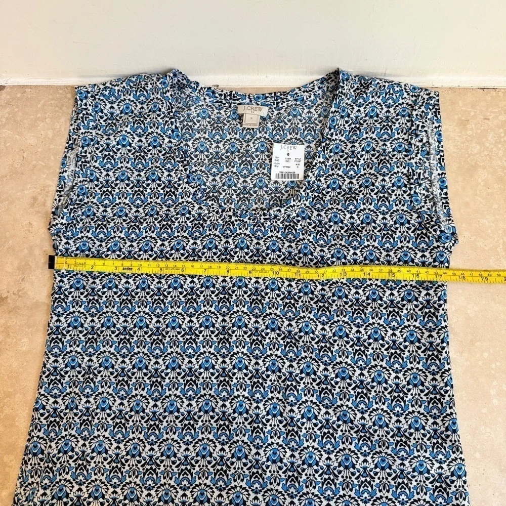 J Crew Blue Foulard Print Cap Short Sleeve Scoop Neck Womens Size 0 Pullover NEW